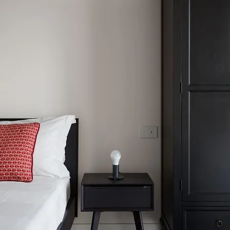 The Silver Lava - Design And